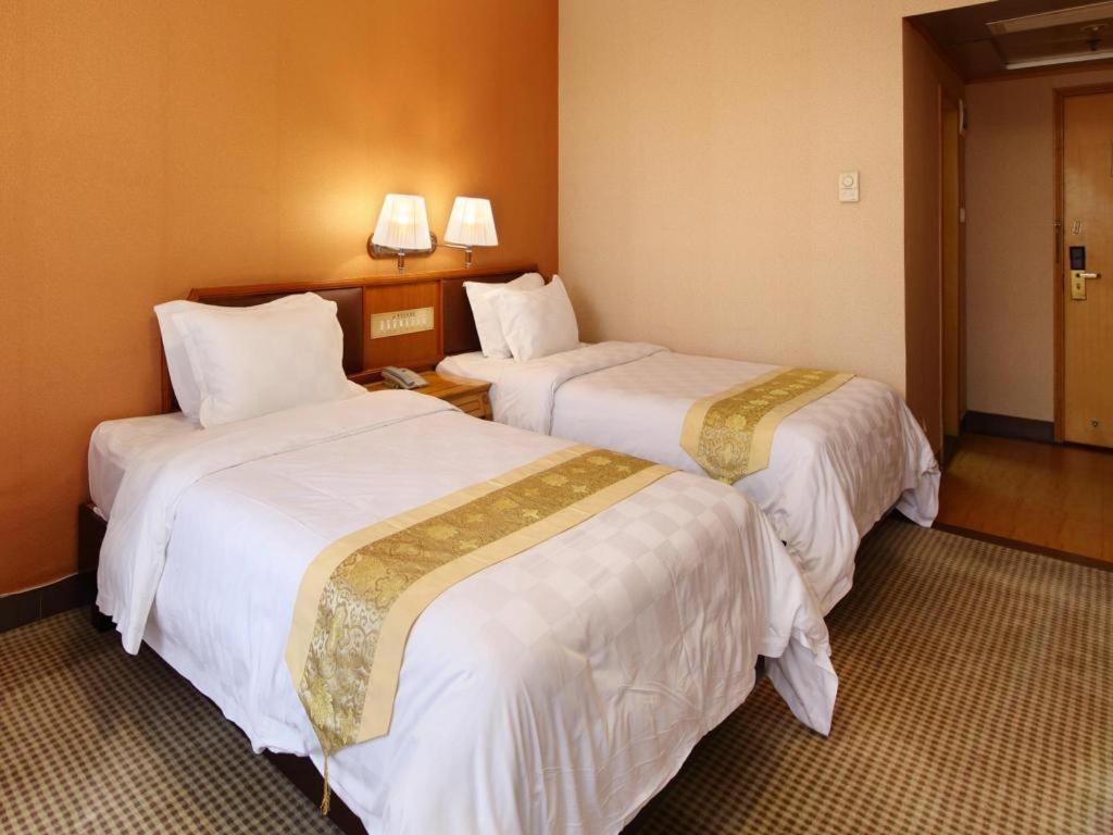 Nanfang Dasha Hotel Гуанчжоу Экстерьер фото