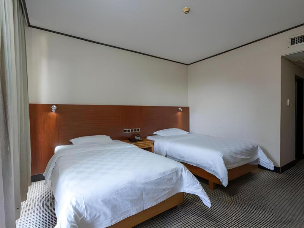 Nanfang Dasha Hotel Гуанчжоу Экстерьер фото