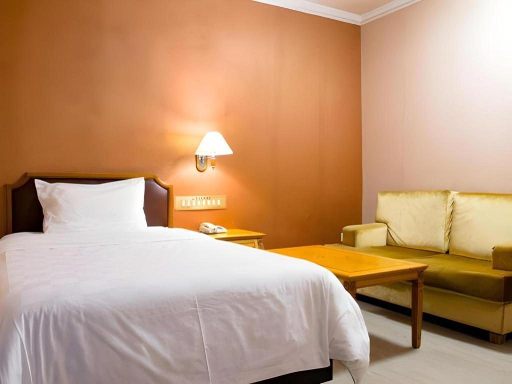 Nanfang Dasha Hotel Гуанчжоу Экстерьер фото